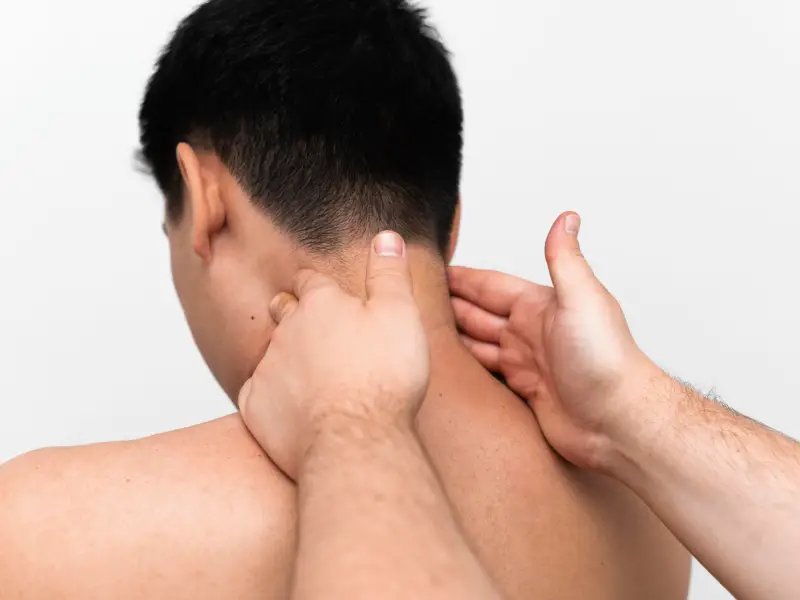 درمان دستی (Manual Therapy) و موبیلیزیشن مهره‌های گردنی و پشتی